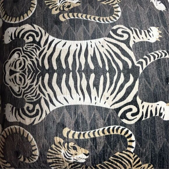 Canaan Exotic Tiger Print Embroidered Throw Pillow 22"x22" Multicolor - Picture 8 of 10